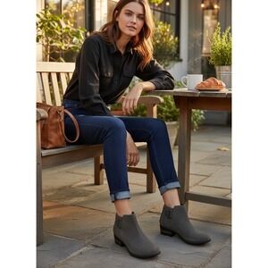 Sorel Lolla Grey Ankle Booties Block Heel Size 7